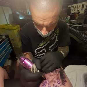 Local K-4, un tatoueur à Muret